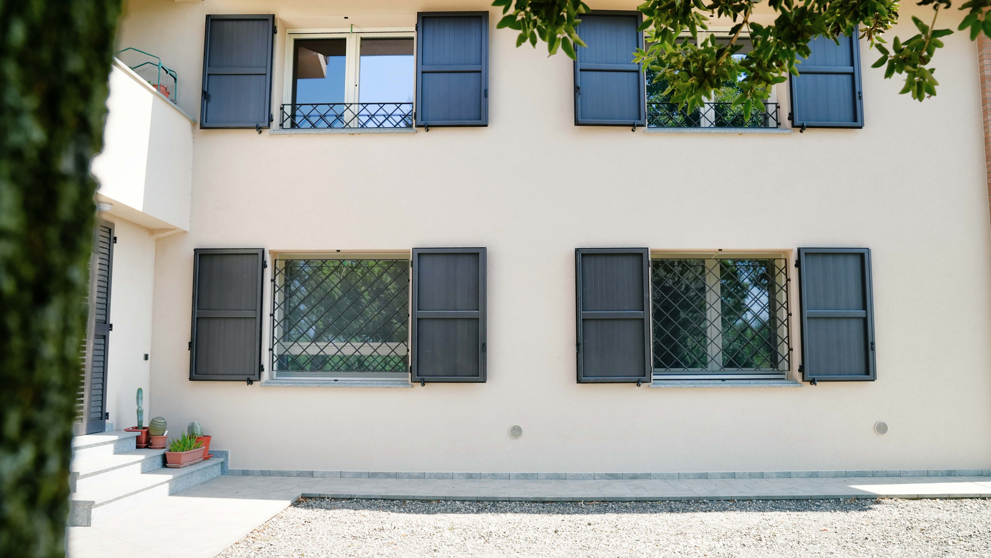 Intervento di riqualificazione energetica e il miglioramento sismico di un edificio bifamiliare